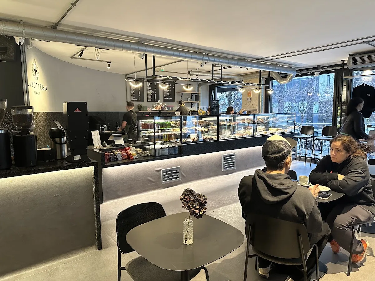 La Bottega Milanese — Cafe